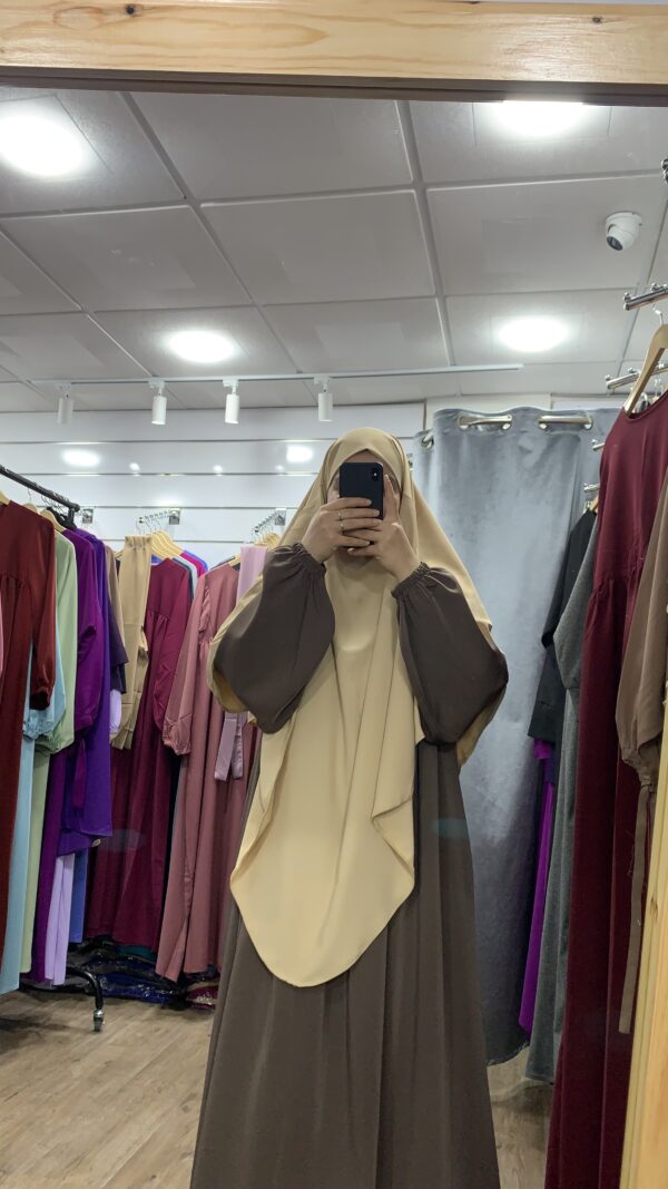 ⁦طقم اروى ( البني مع البيج  )⁩ - الصورة ⁦2⁩