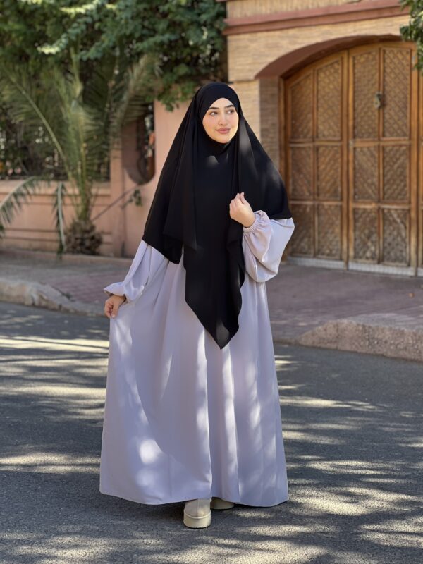 طقم اروى ( رمادي مع الأسود )