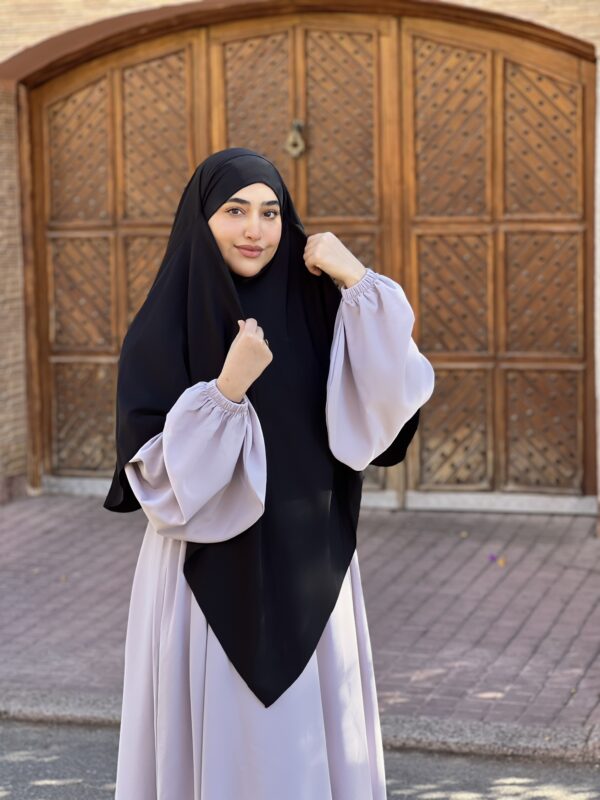 ⁦طقم اروى ( رمادي مع الأسود )⁩ - الصورة ⁦2⁩